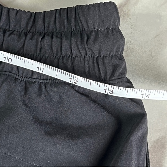 Athleta Black Crossroads High Rise Featherweight Athletic Shorts Women’s Size XS - Picture 7 of 11